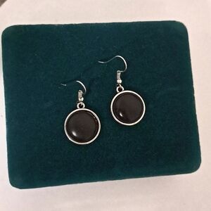 Vintage Black Agate Antique Silver Round Button Earrings